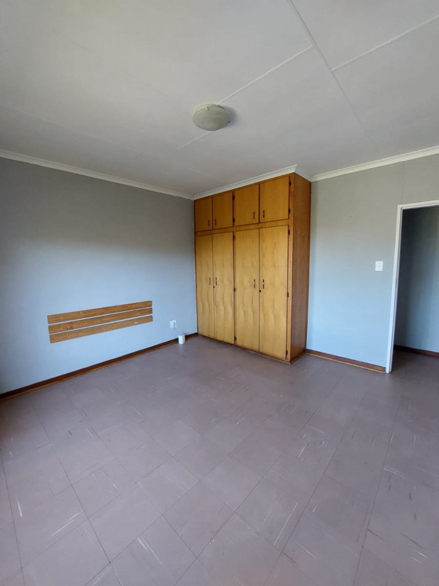 To Let 3 Bedroom Property for Rent in Dana Bay Western Cape